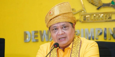 Sentil Langkah Ketum Golkar, Idrus Marham: Airlangga Berakrobat Politik