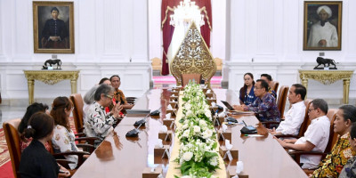 Diterima Presiden Jokowi, Butet Kartaredjasa Jelaskan Tarian untuk IKN