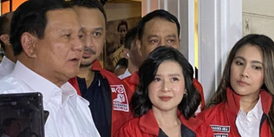 Bunuh Diri Politik Grace Natalie Demi Prabowo