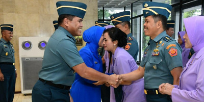 Kasal Terima Laporan Kenaikan Pangkat 27 Perwira Tinggi TNI AL 