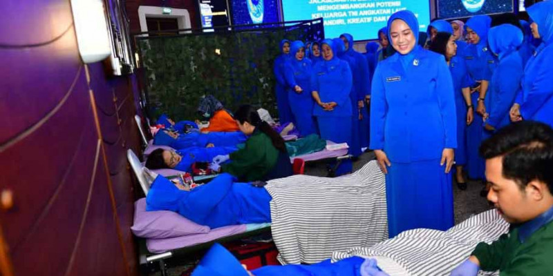 Jelang HUT ke-77 Jalasenastri Tahun 2023, TNI AL Gelar Donor Darah di Mabesal