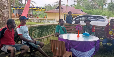  Babinsa Biak Barat Komsos dengan Jemaat Gereja GKI Betel Wardo