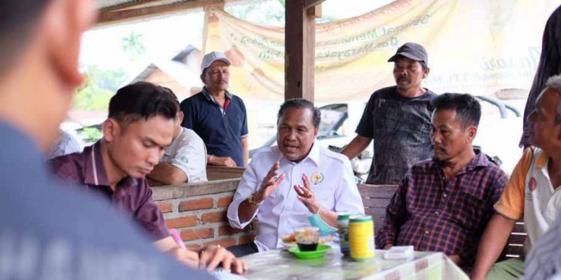 Prof. Abdullah Puteh: Pemerintah Jangan Bebani Nelayan di Provinsi Aceh