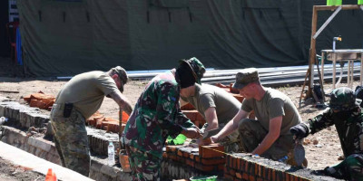 TNI dan US-Indopacom Kolaborasi Renovasi Sekolah