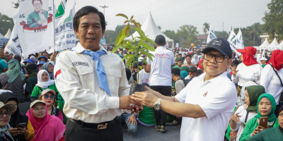 Hadiri Green Walk di Bekasi, Cak Imin: Bangun Komitmen Indonesia Bersih