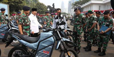 Rantis E-Tactical Sergap Diserahkan kepada TNI dan Polri