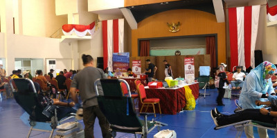 Gratis! Ratusan Warga Indonesia Ikuti Pemeriksaan Kesehatan dan Donor Darah di KBRI Bandar Seri Begawan