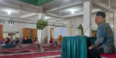 Reses di Masjid al Jadid Ampang, Yandri Ajak Masyarakat Lepas dari Kemiskinan