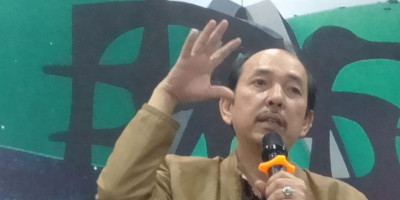Tren Baru Rusaknya Demokrasi, Kepala Daerah Saling Jegal