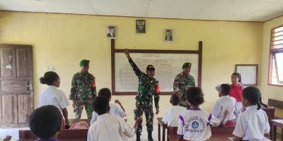 Bentuk Generasi Muda Hebat, Babinsa Berikan Materi Wasbang kepada Siswa-Siswi SD