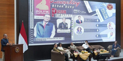 Launching dan Bedah Buku Politik Pertahanan Karya Dr. Dahnil Anzar Simanjuntak