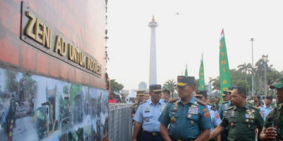 Panglima TNI Kunjungi Stand Zeni TNI AD