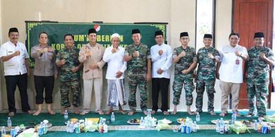 Jumat Berkah Korem 052/Wijayakrama Beri Santunan kepada Yayasan Amanatul Muslimin Indonesia