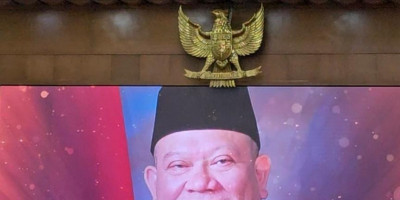 Ketua dan Wakil Ketua DPD RI Terima KWP Award 2023