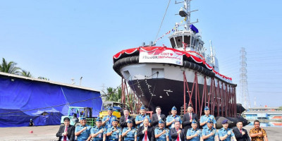 TNI AL Kembali Bangun Satu Kapal Harbour Tug Buatan Dalam Negeri