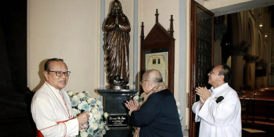 Empat Tahun Uskup Suharyo Jadi Kardinal Ditandai dengan Monumen Santa Teresa 