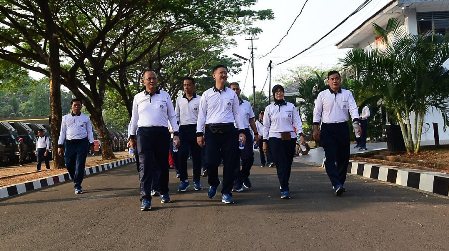 Olahraga Bersama Sambut Hari Kesehatan TNI AL
