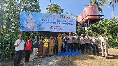 Baksos Polri Peduli Lingkungan, Polda Sulteng Resmikan Sumur Bor dan Pompa Air
