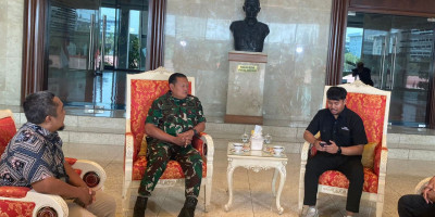 TNI Harus Bermanfaat dan Menjadi Solusi  Atasi Kesulitan  Rakyat