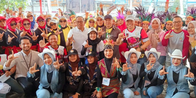 Ratusan Pesenam Menggoyang Kantor DPD RI Lampung
