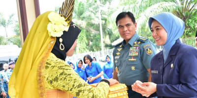 Selamatkan Generasi Muda Dari Bahaya Penyebaran Radikalisme, Kasal Bagikan Aplikasi Sistem Informasi Gratis