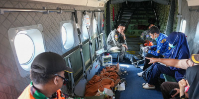 Aksi Cepat TNI AL Evakuasi Medis Peserta Jambore di Pulau Bawean