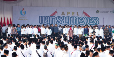Panglima TNI Mendampingi Presiden RI Pada Peringatan Hari Santri Nasional