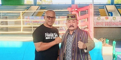 Gegap Gempita Tinju Pra PON di GOR Flobamora