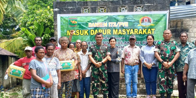Danrem 173/PVB Masuk Dapur Masyarakat Didampingi Dandim 1708/BN