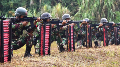 Ketat Hari Ke 2 Binsat, Prajurit Marinir Adu Bidik