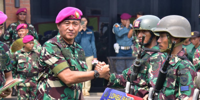 Kasal Secara Resmi Tutup Lomba Binsat  Marinir 2023.