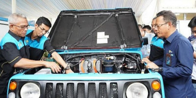 PLN UID Jakarta Raya Luncurkan  Elvis, Mobil Konversi Karya Siswa SMK