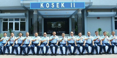 Panglima Komando Operasi Udara II Marsda TNI Dr.Budhi Achmadi, M.Sc. Kunjungi Kosek II