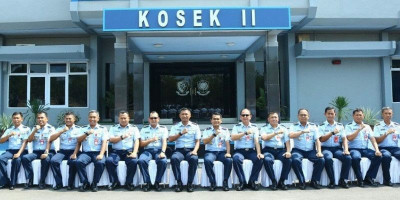 Panglima Komando Operasi Udara II Marsda TNI Dr.Budhi Achmadi, M.Sc. Kunjungi Kosek II