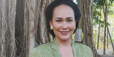 Stani Arifasti, dari MC Terkenal hingga Bintang Film yang Laris Manis