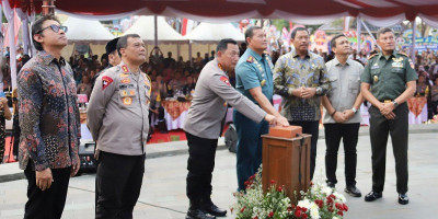 Laksamana TNI Yudo: Jenderal Polisi Hoegeng Jadi Suri Tauladan bagi Generasi Penerus