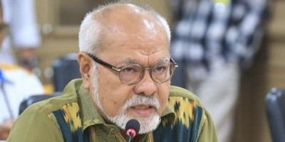 Senator NTT Usulkan Kenaikan Gaji Perangkat Desa