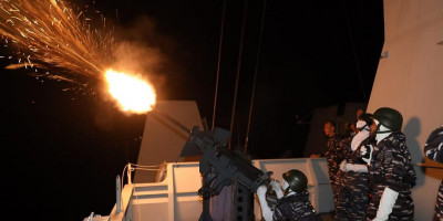 Artileri TNI AL Hancurkan Sasaran di Pulau Gundul 