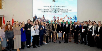 Pusat Bahasa dan Budaya Indonesia Hadir di Minsk State Language University Belarus