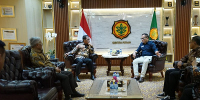 Dijuluki Bapak Modernisasi Pertanian, DPR Sebut Mentan Amran Punya Pondasi Kuat
