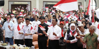 Mentan Amran Semangati Penyuluh Pertanian dan Petani Jawa Timur Pacu Produksi Padi dan Jagung