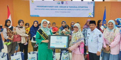 Tangkal Stunting, Srikandi dan YBM PLN UIP2B JAMALI Gelar Program Paket Gizi