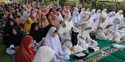Ratusan Jemaah Hadiri Pengajian Bulanan dan Milad Ke-4 YBIA