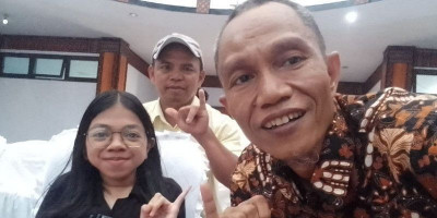 Noldus Pandin Dengar Keluhan Cici Amelia Kadang, Penyandang Disabilitas di Tana Toraja.