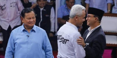 Debat Perdana Capres, Emrus Beri Apresiasi bagi Ganjar dan Anies