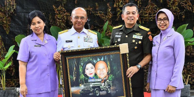 Laksda TNI Julius Widjojono Sampaikan Terima Kasih ke Semua Personel Puspen TNI