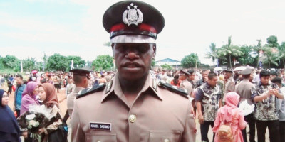 Janji Kapolri Terwujud, Anak Suku Asmat ini Dilantik Jadi Anggota Polri