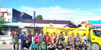 Awali Tahun 2024, Koramil 1708-01/Biak Kota Bersama Masyarakat Gelar Karya Bakti