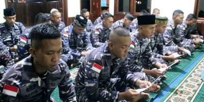 Danyonmarhanlan X bersama Prajurit Laksanakan Istighosah dan Doa Bersama 
