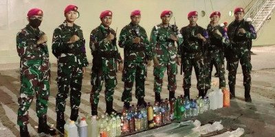 Prajurit Salawaku Yonmarhanlan IX Gagalkan Penyeludupan Miras di Pelabuhan Yos Soedarso Ambon